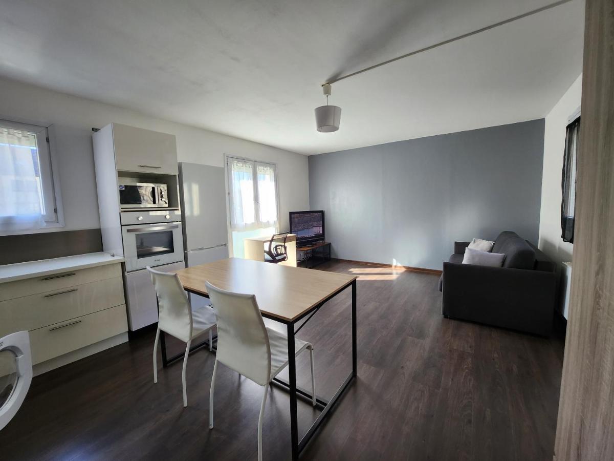 Апартаменти Le Pied A Terre Parisien - 77/94 Понто-Комбо Екстер'єр фото